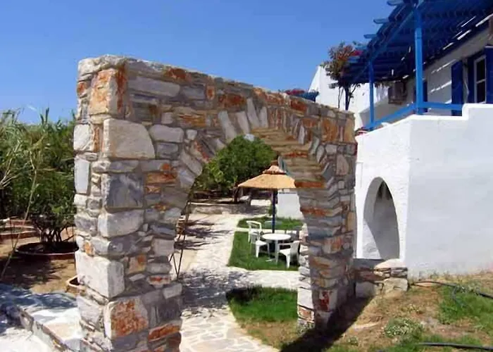 Agnadi 2* Agia Anna (Naxos)