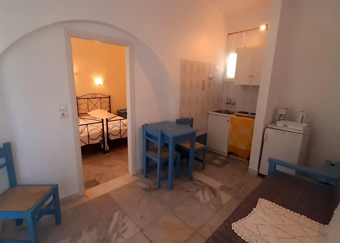 Agnadi 2* Agia Anna (Naxos)