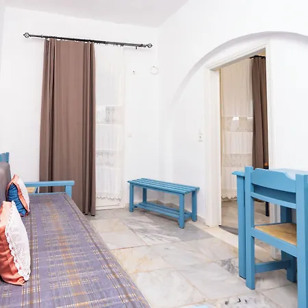 アパートホテル Agnadi Agia Anna (Naxos)