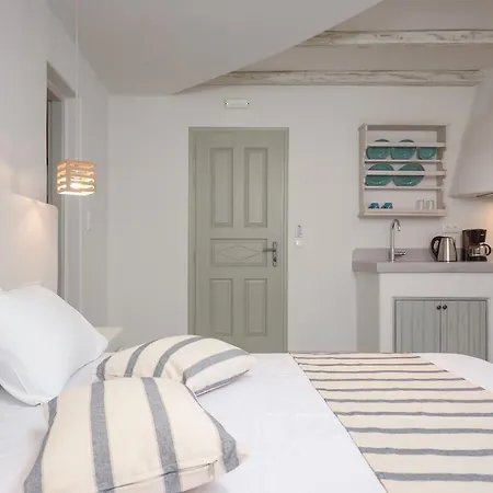 Agnadi Aparthotel 2*