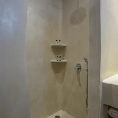 Agnadi Aparthotel